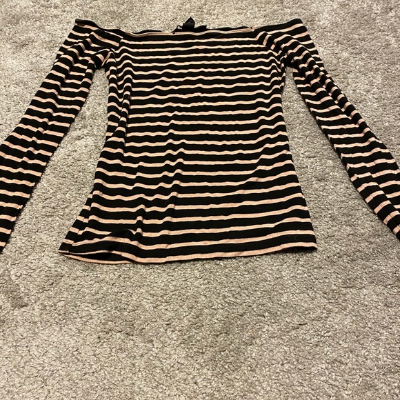 Forever 21 off the shoulder top-SMALL - Picture 1 of 1